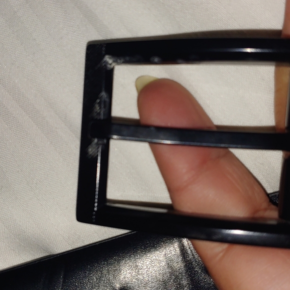 Guess black imitation leather belt - Picture 4 of 5